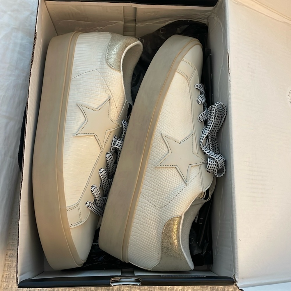 NWT Shu Shop Reba sneakers